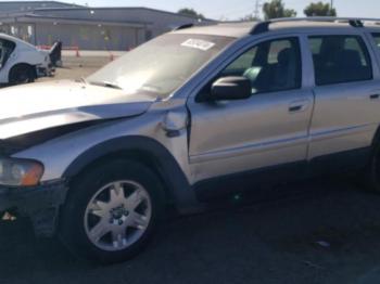  Salvage Volvo XC70