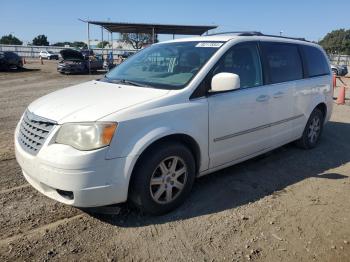  Salvage Chrysler Minivan