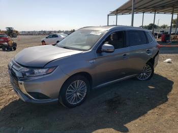  Salvage Mitsubishi Outlander