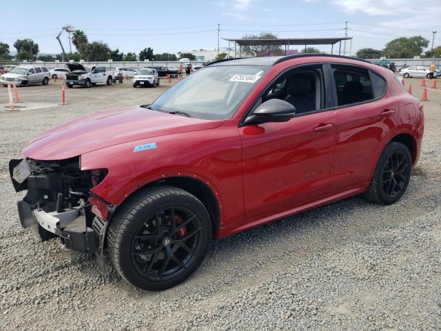  Salvage Alfa Romeo Stelvio