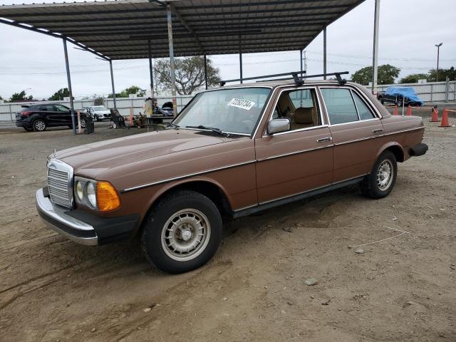  Salvage Mercedes-Benz 300-Class