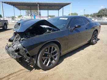  Salvage Dodge Challenger