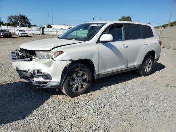  Salvage Toyota Highlander