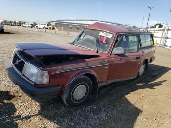  Salvage Volvo 240 Base