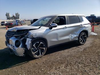  Salvage Mitsubishi Outlander