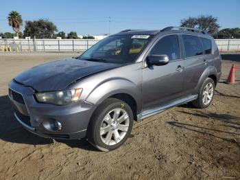  Salvage Mitsubishi Outlander