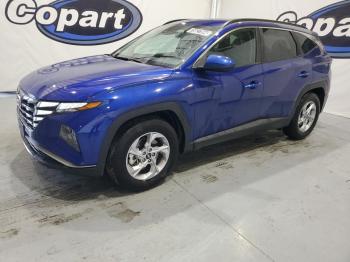  Salvage Hyundai TUCSON