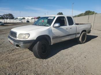  Salvage Toyota Tundra