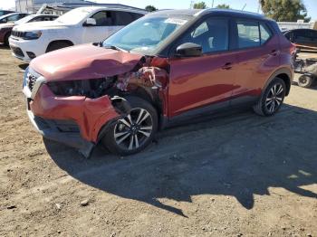  Salvage Nissan Kicks