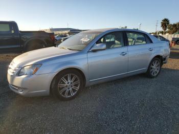  Salvage Toyota Avalon