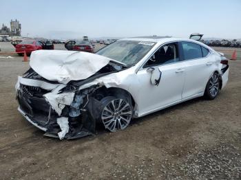  Salvage Lexus Es