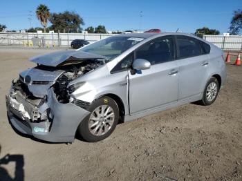  Salvage Toyota Prius