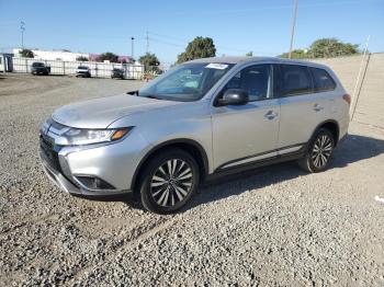  Salvage Mitsubishi Outlander