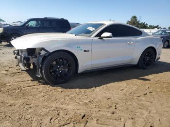  Salvage Ford Mustang