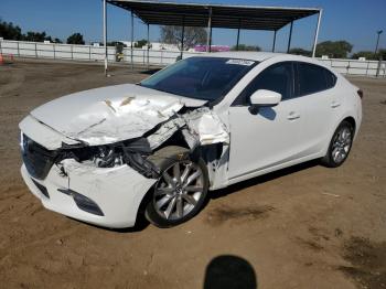  Salvage Mazda 3