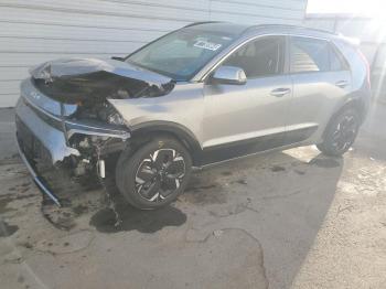  Salvage Kia Niro