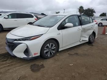  Salvage Toyota Prius