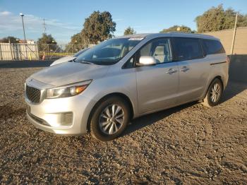  Salvage Kia Sedona