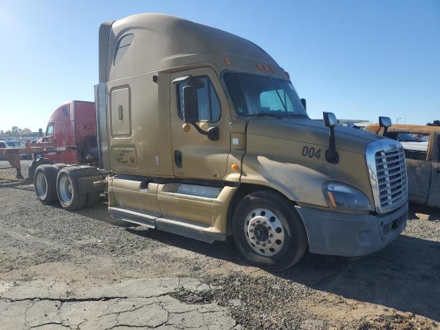  Salvage Freightliner Cascadia 1