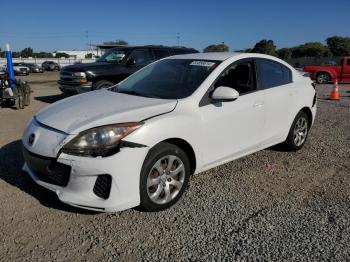  Salvage Mazda 3