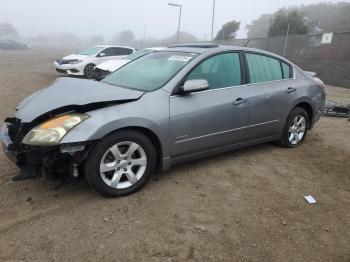  Salvage Nissan Altima