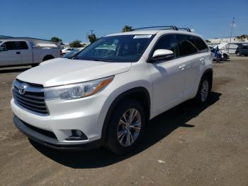  Salvage Toyota Highlander