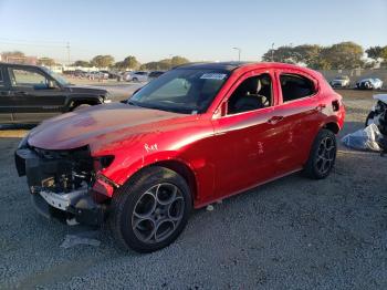  Salvage Alfa Romeo Stelvio