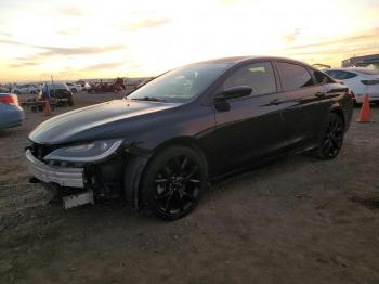  Salvage Chrysler 200