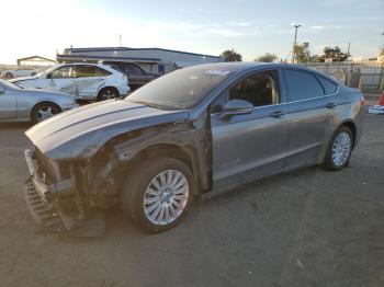  Salvage Ford Fusion