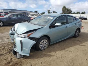  Salvage Toyota Prius