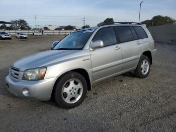  Salvage Toyota Highlander