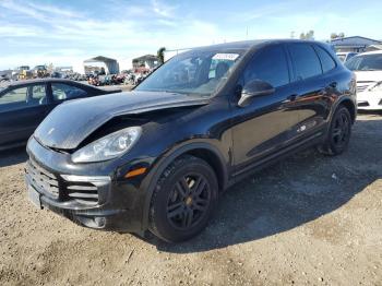  Salvage Porsche Cayenne