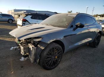  Salvage Aston Martin DBX