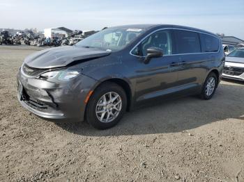  Salvage Chrysler Pacifica