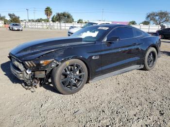  Salvage Ford Mustang