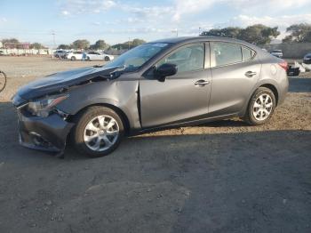  Salvage Mazda 3