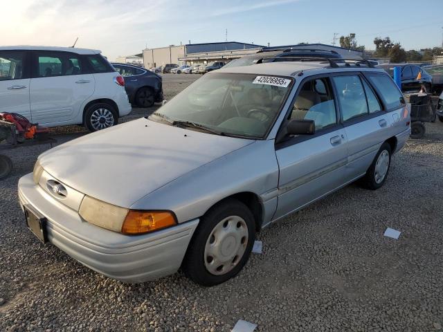  Salvage Ford Escort