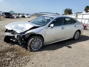  Salvage Lexus Es