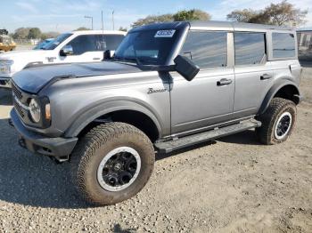  Salvage Ford Bronco