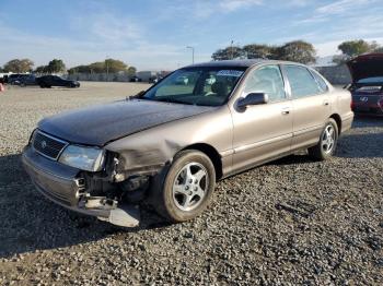  Salvage Toyota Avalon