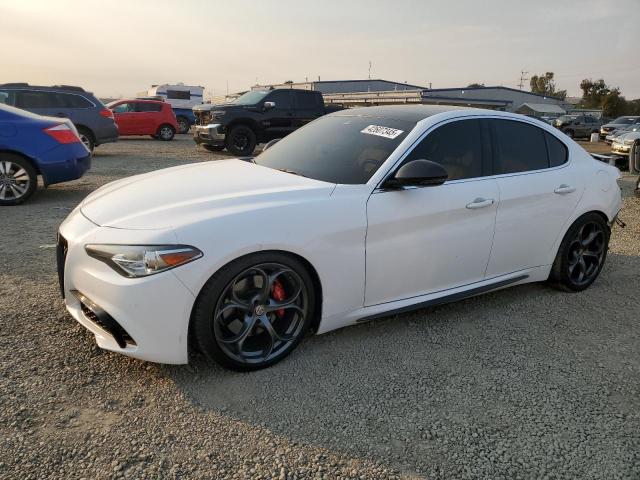  Salvage Alfa Romeo Giulia