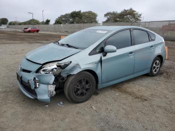  Salvage Toyota Prius