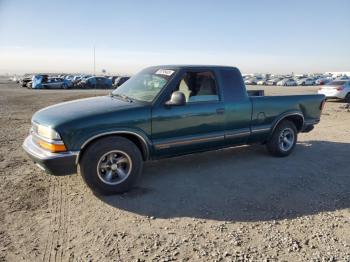  Salvage Chevrolet S-10