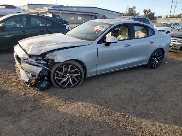  Salvage Volvo S60