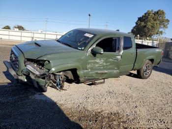  Salvage Toyota Tacoma