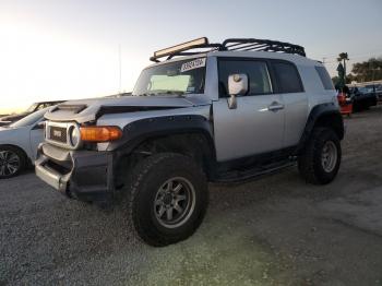  Salvage Toyota FJ Cruiser