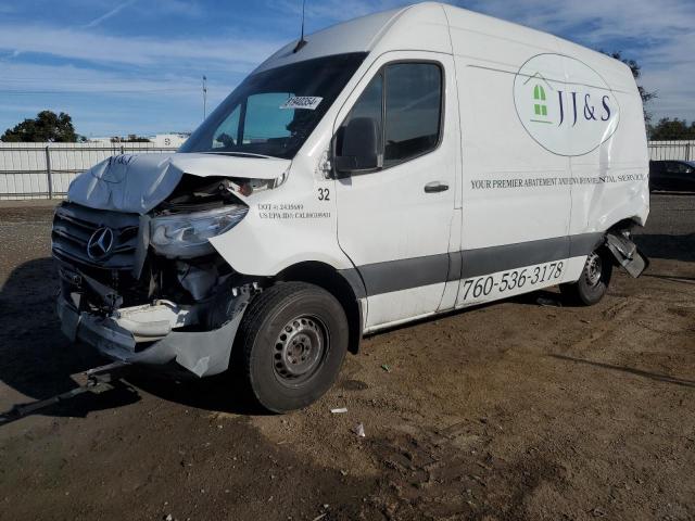  Salvage Mercedes-Benz Sprinter