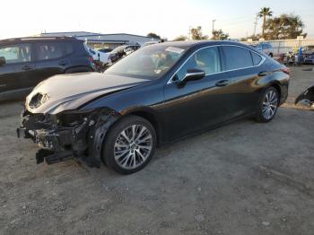  Salvage Lexus Es