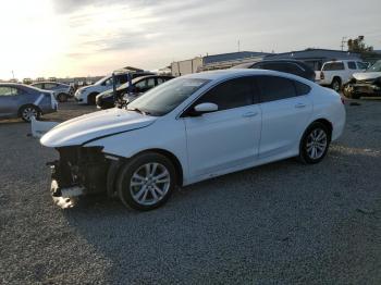  Salvage Chrysler 200