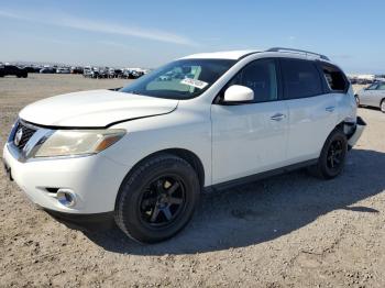  Salvage Nissan Pathfinder